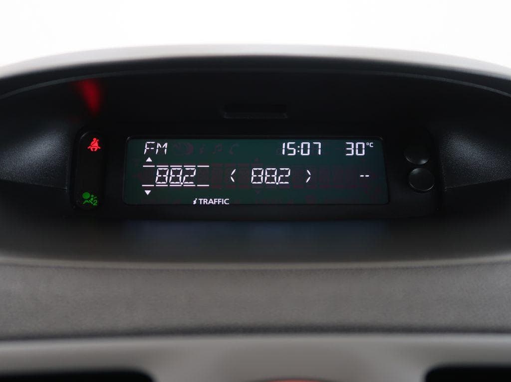 2010 Renault MEGANE - 19