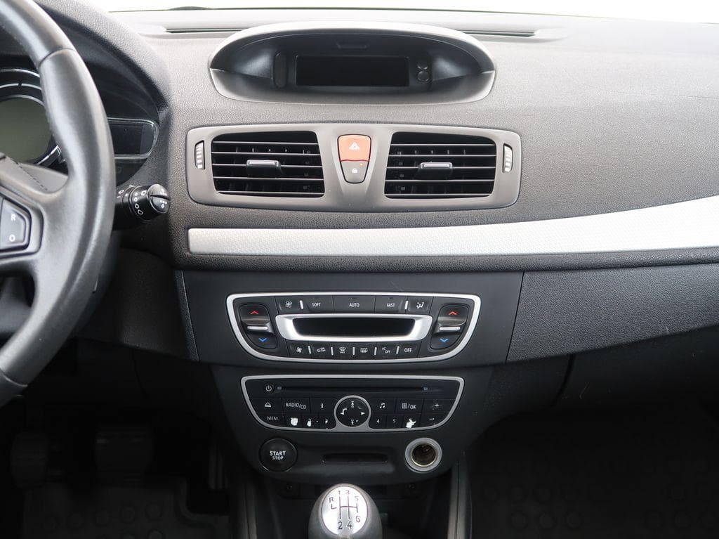 2010 Renault MEGANE - 17