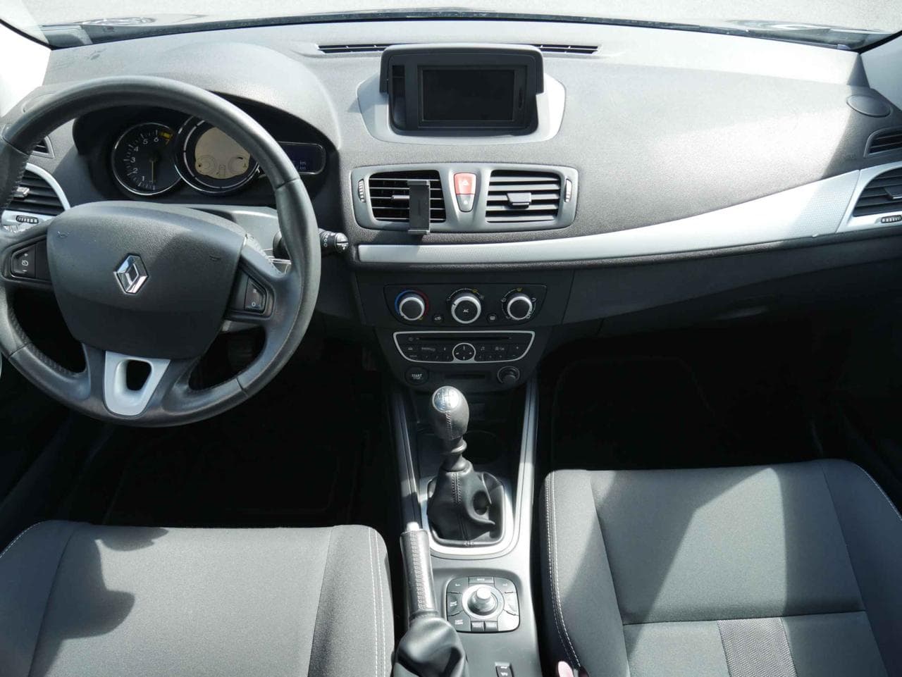 2010 Renault MEGANE - 8