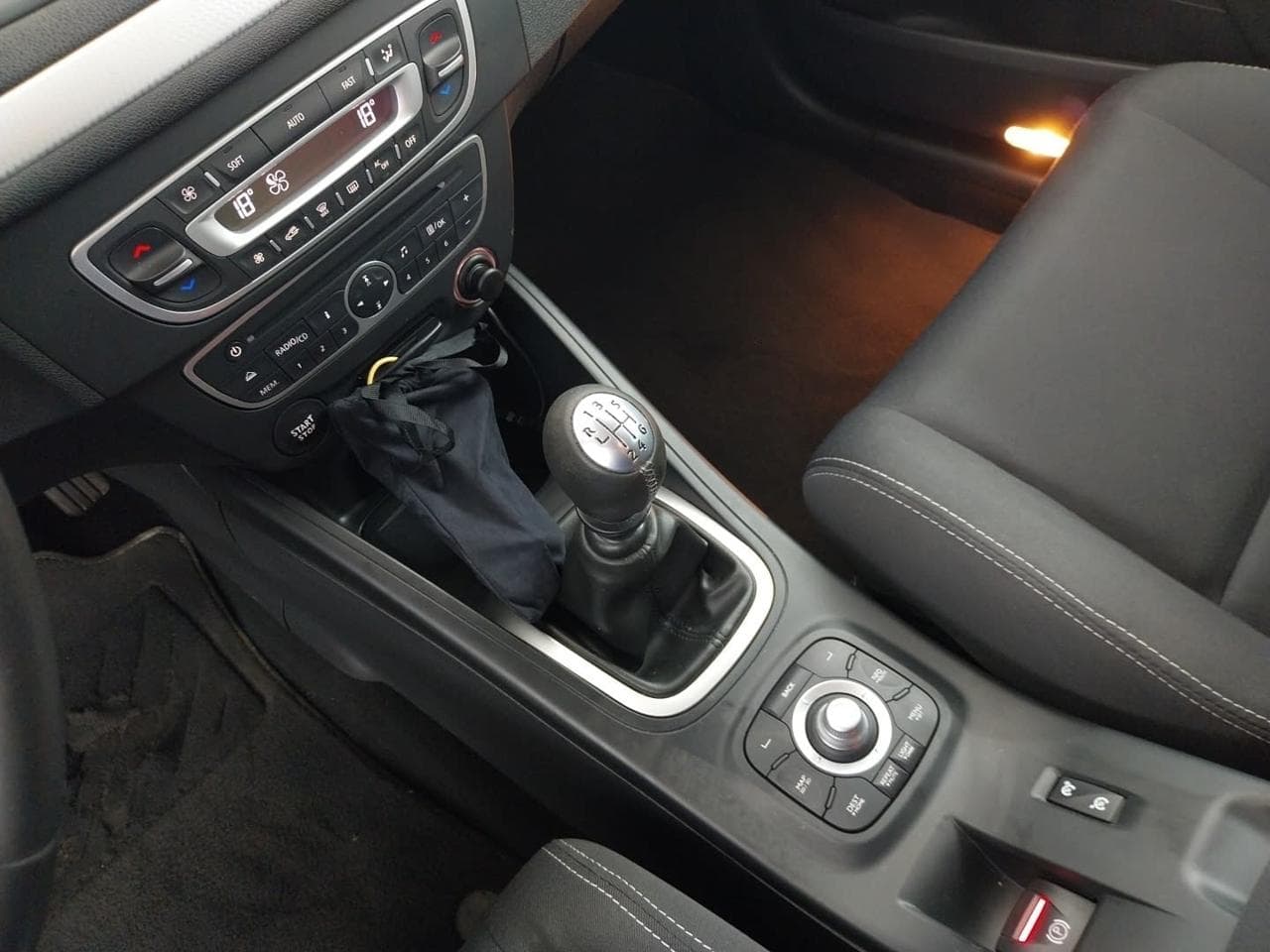 2012 Renault MEGANE - 19