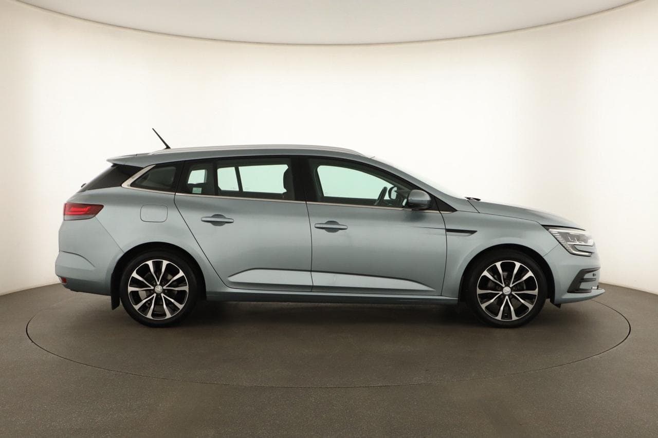 2021 Renault MEGANE - 8