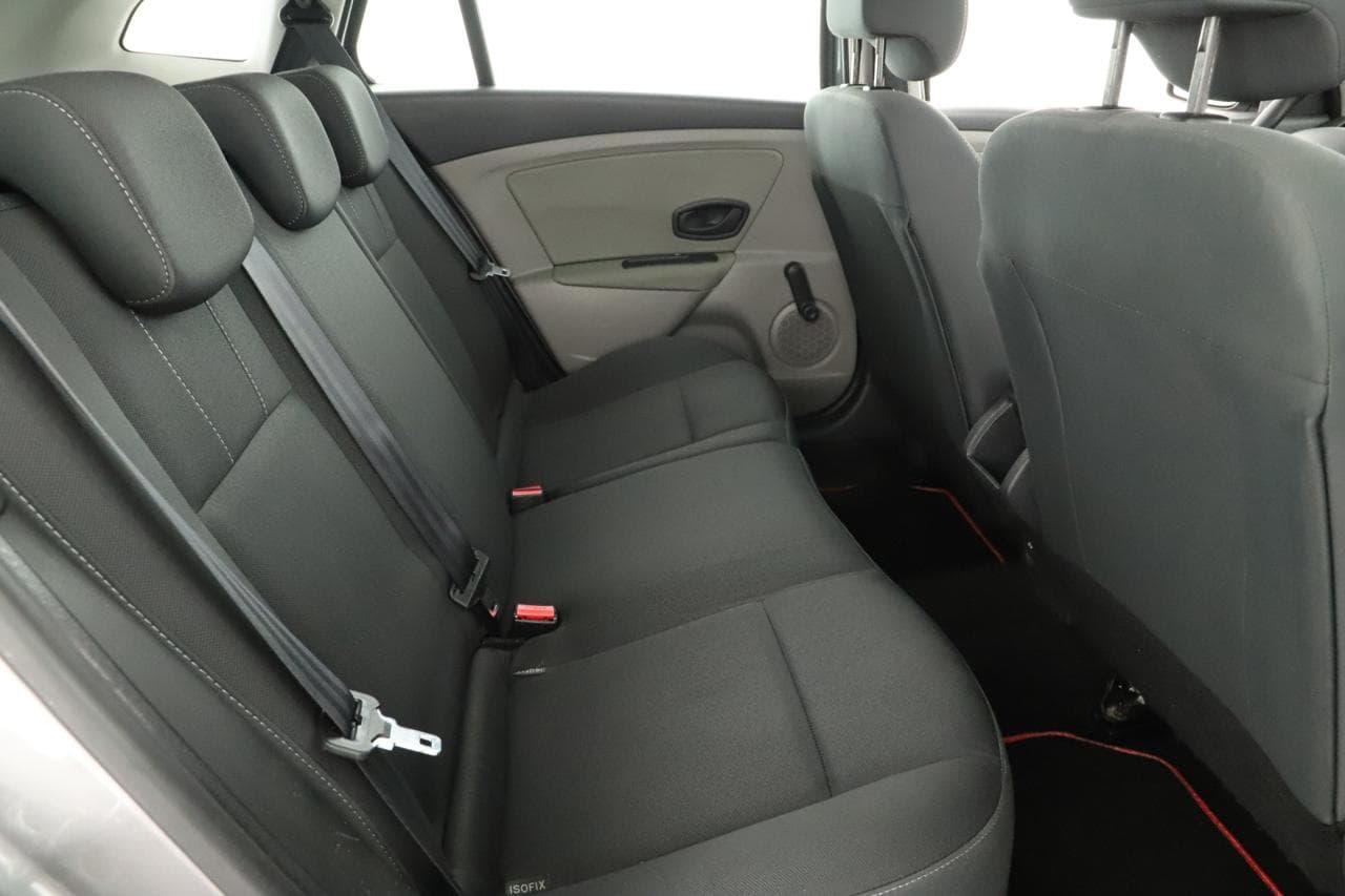2011 Renault MEGANE - 11