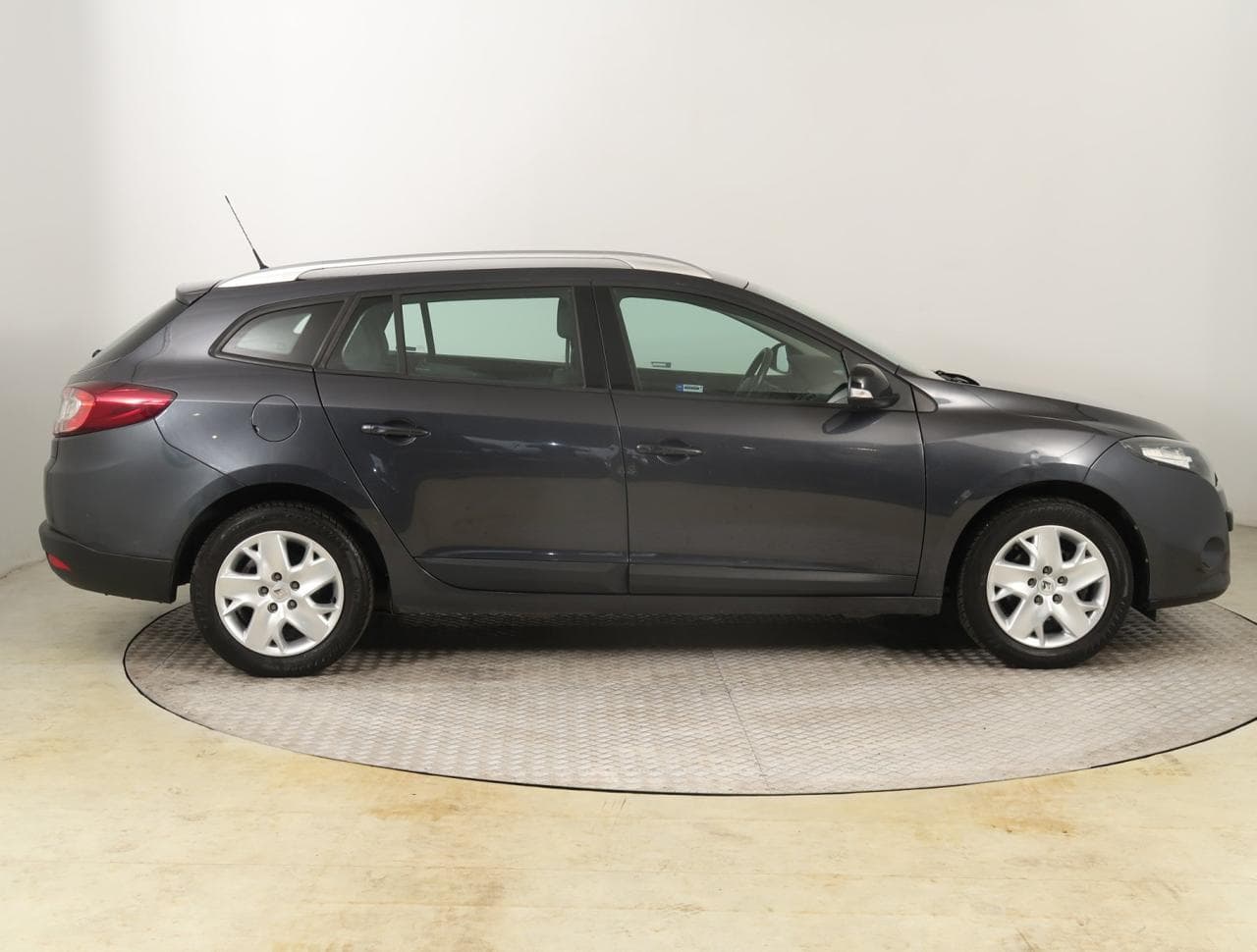 2011 Renault MEGANE - 8