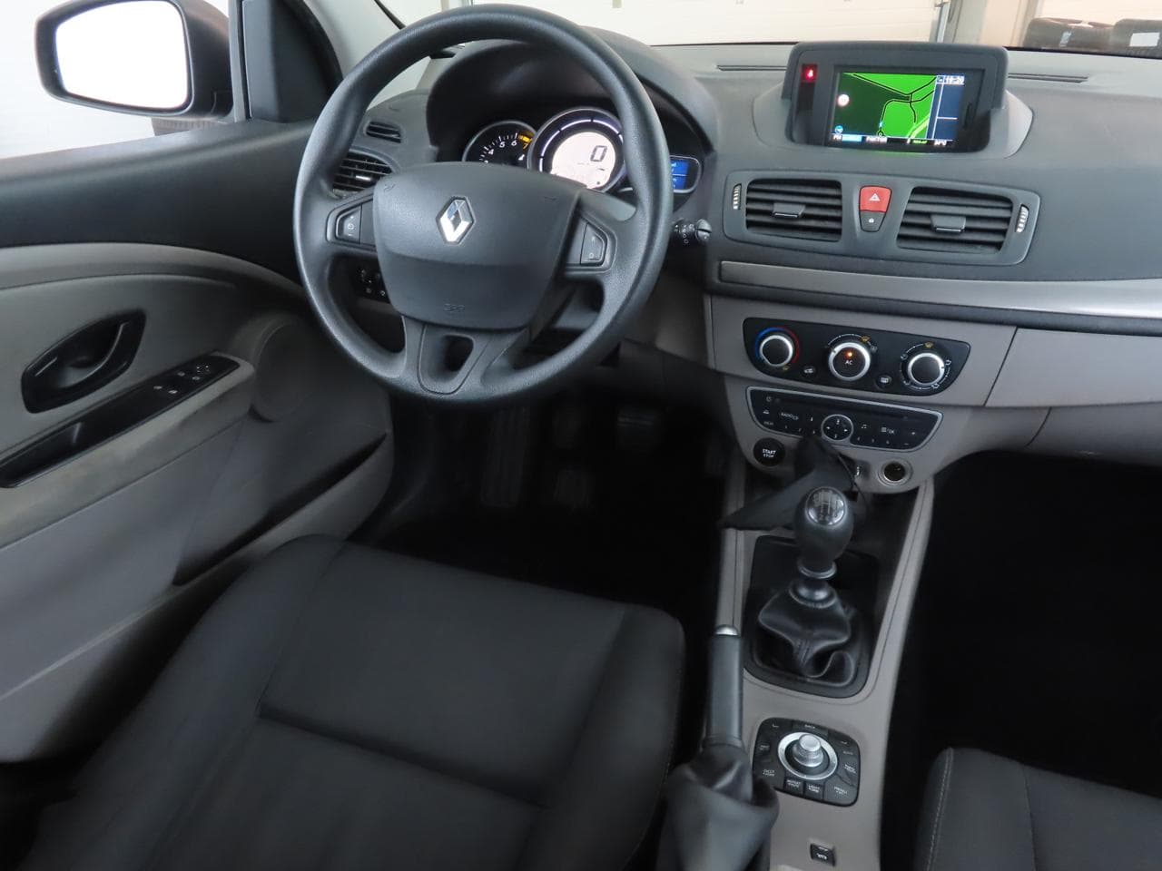 2012 Renault MEGANE - 9