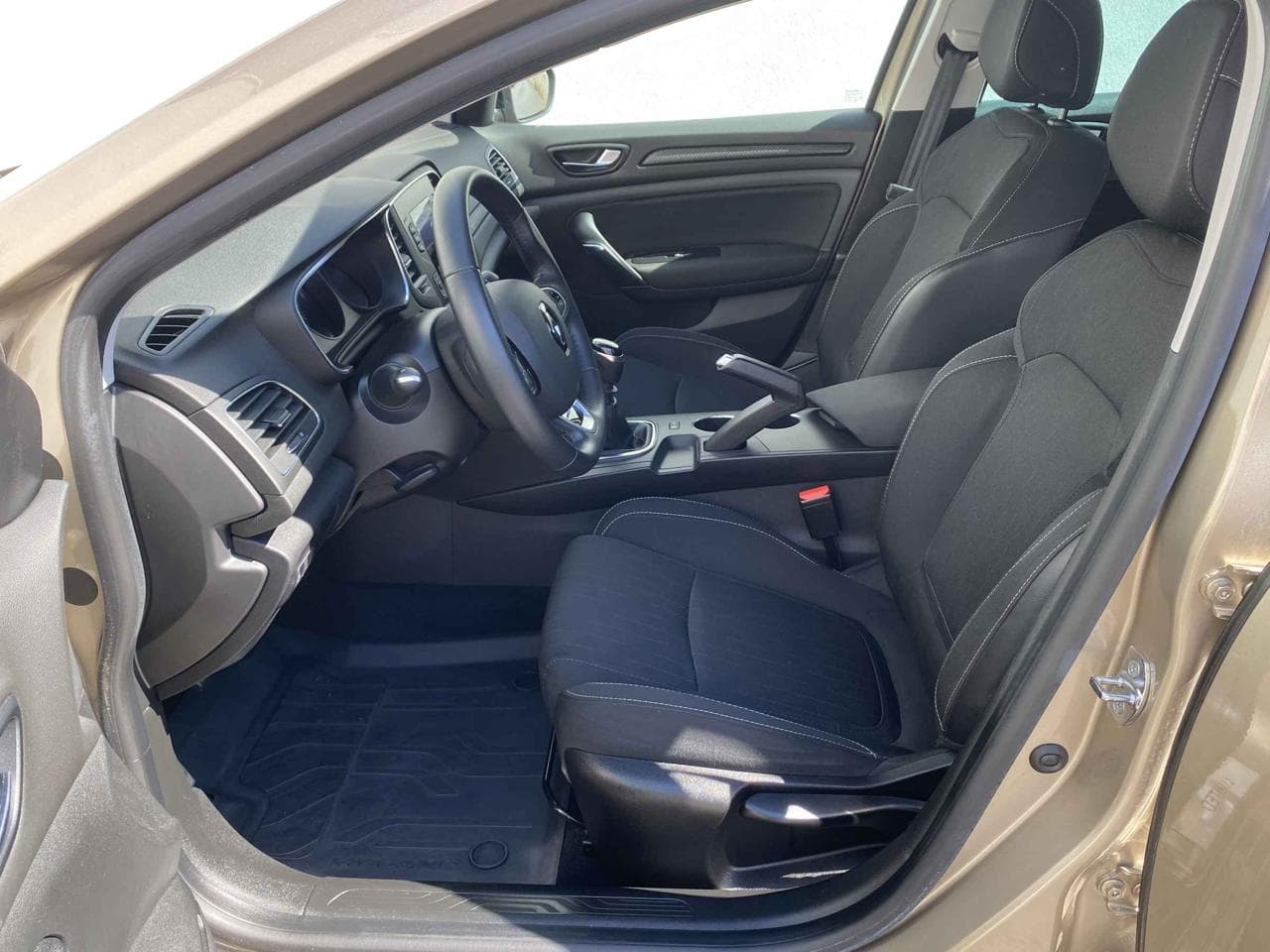 2018 Renault MEGANE - 9