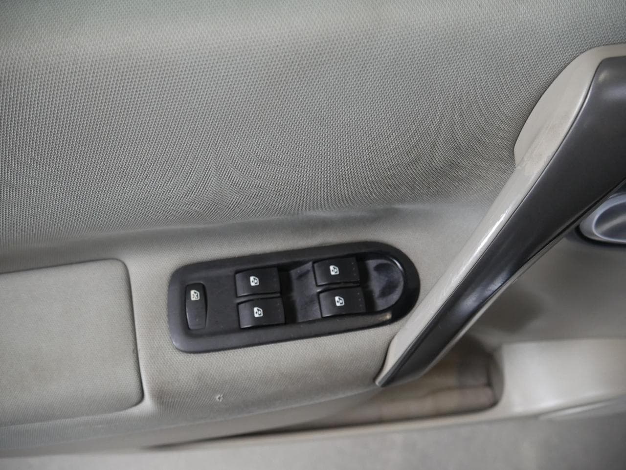 2007 Renault MEGANE - 11