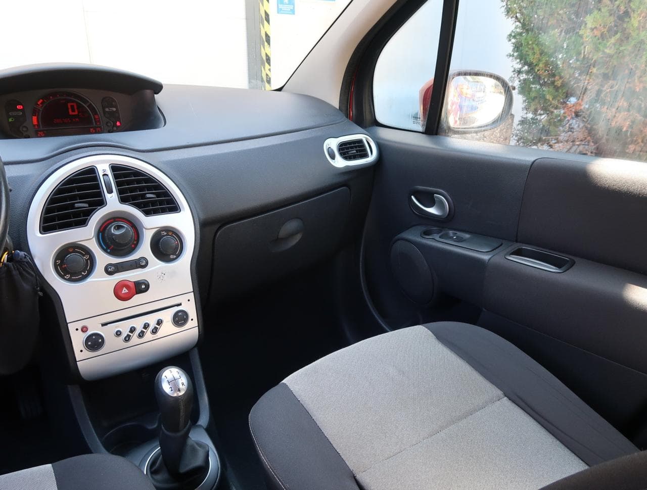 2008 Renault MODUS - 11
