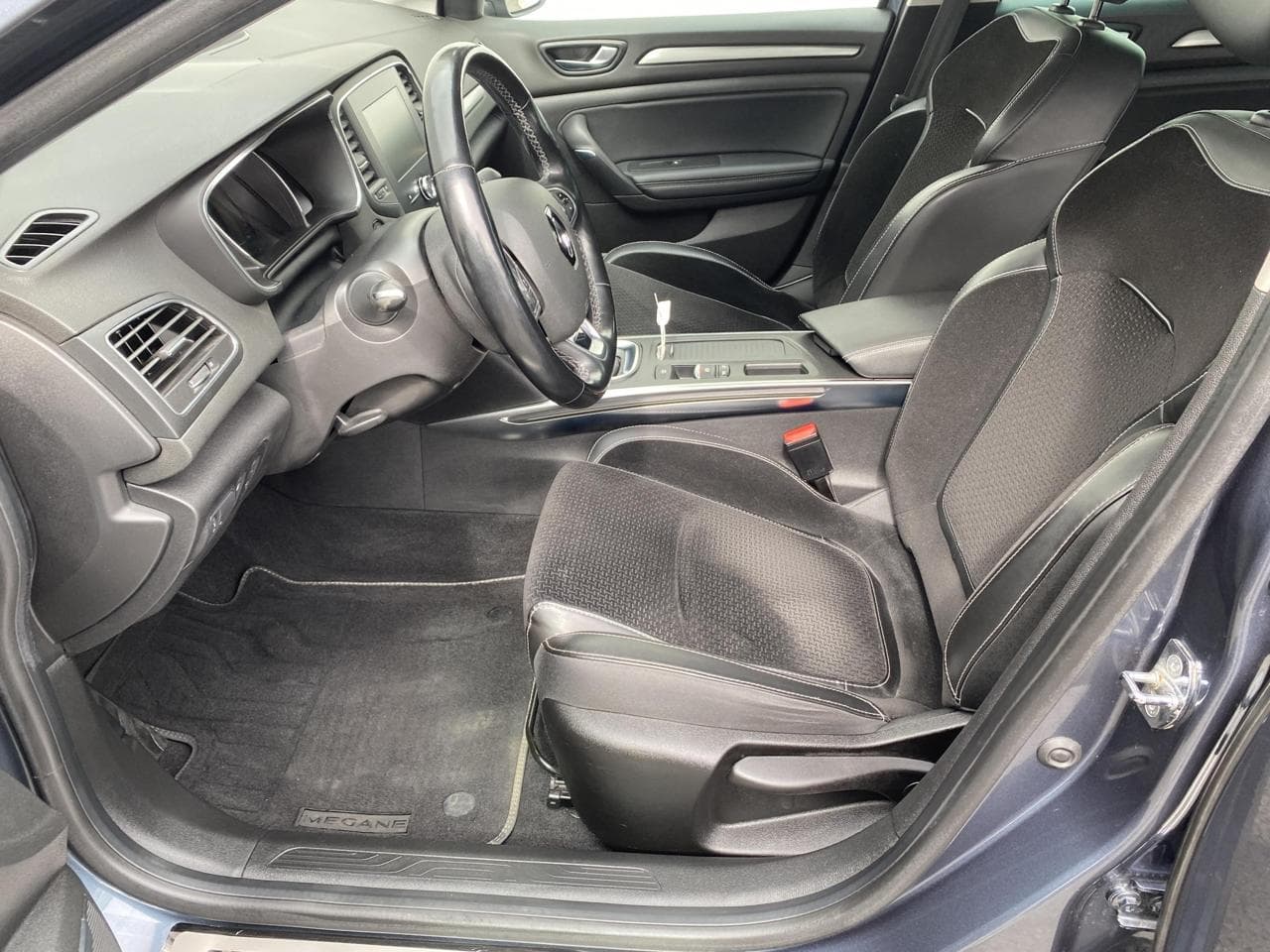 2019 Renault MEGANE - 9