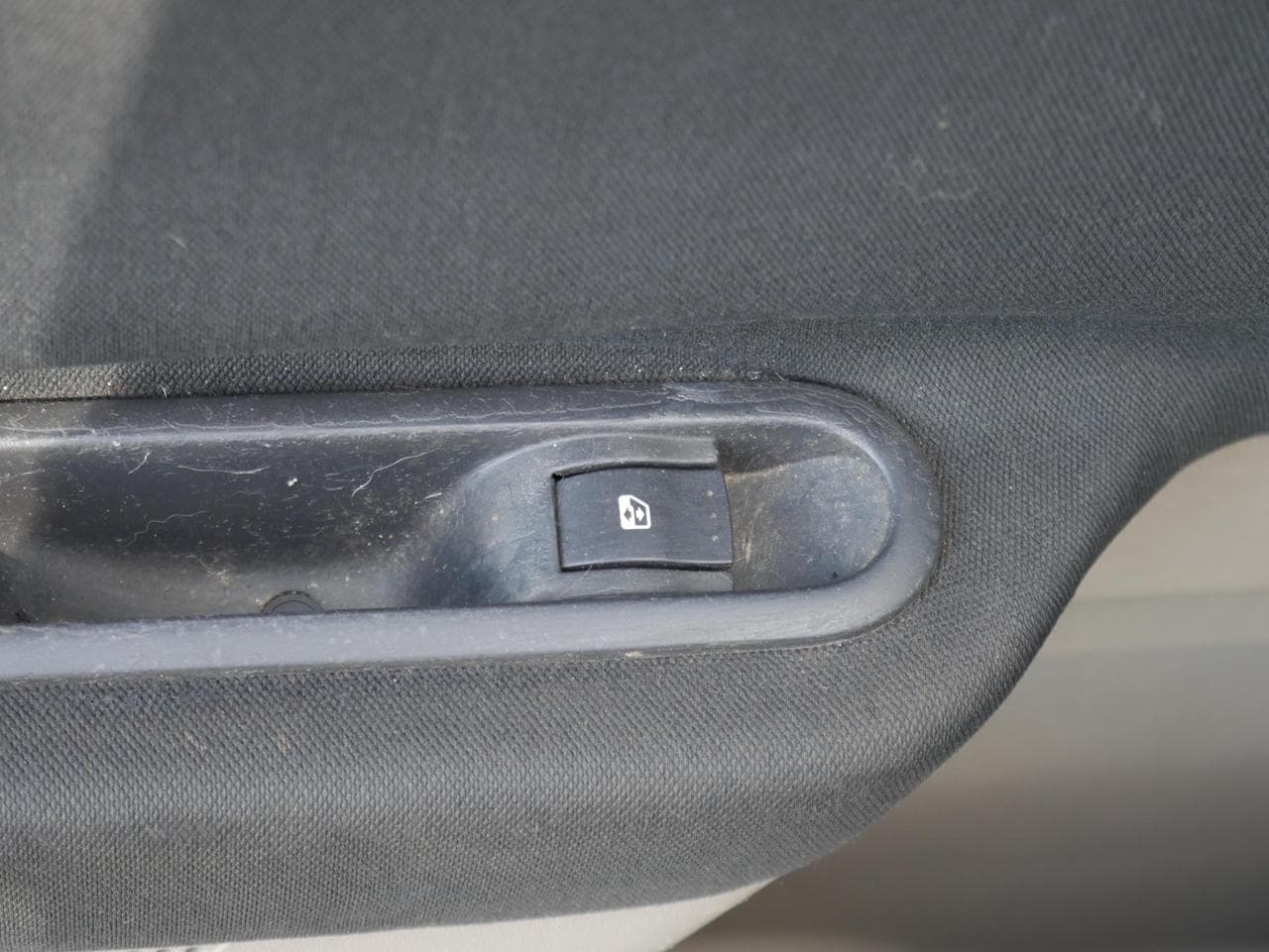 2005 Renault MEGANE - 12