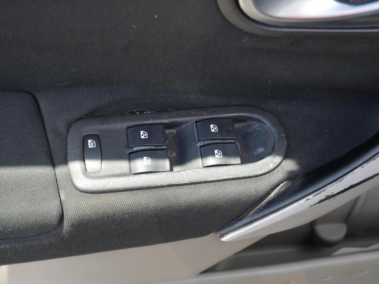 2005 Renault MEGANE - 11