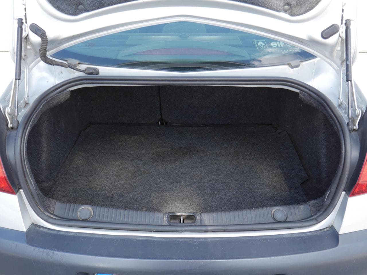 2005 Renault MEGANE - 7