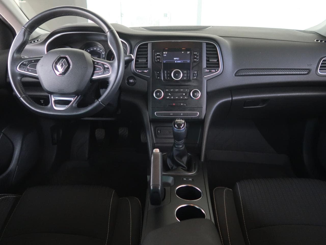 2017 Renault MEGANE - 9