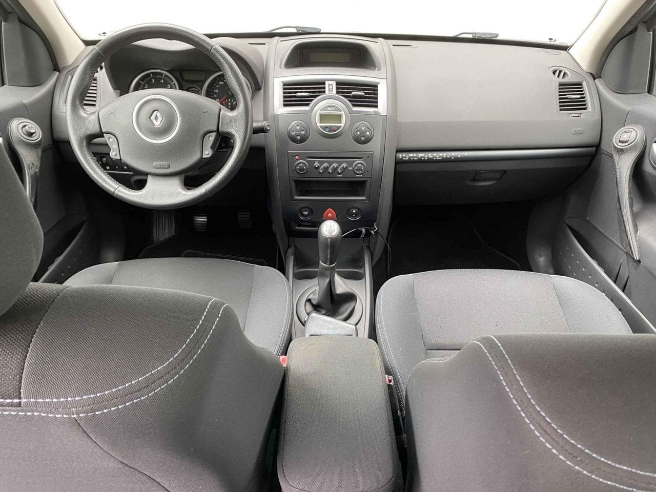 2009 Renault MEGANE - 8