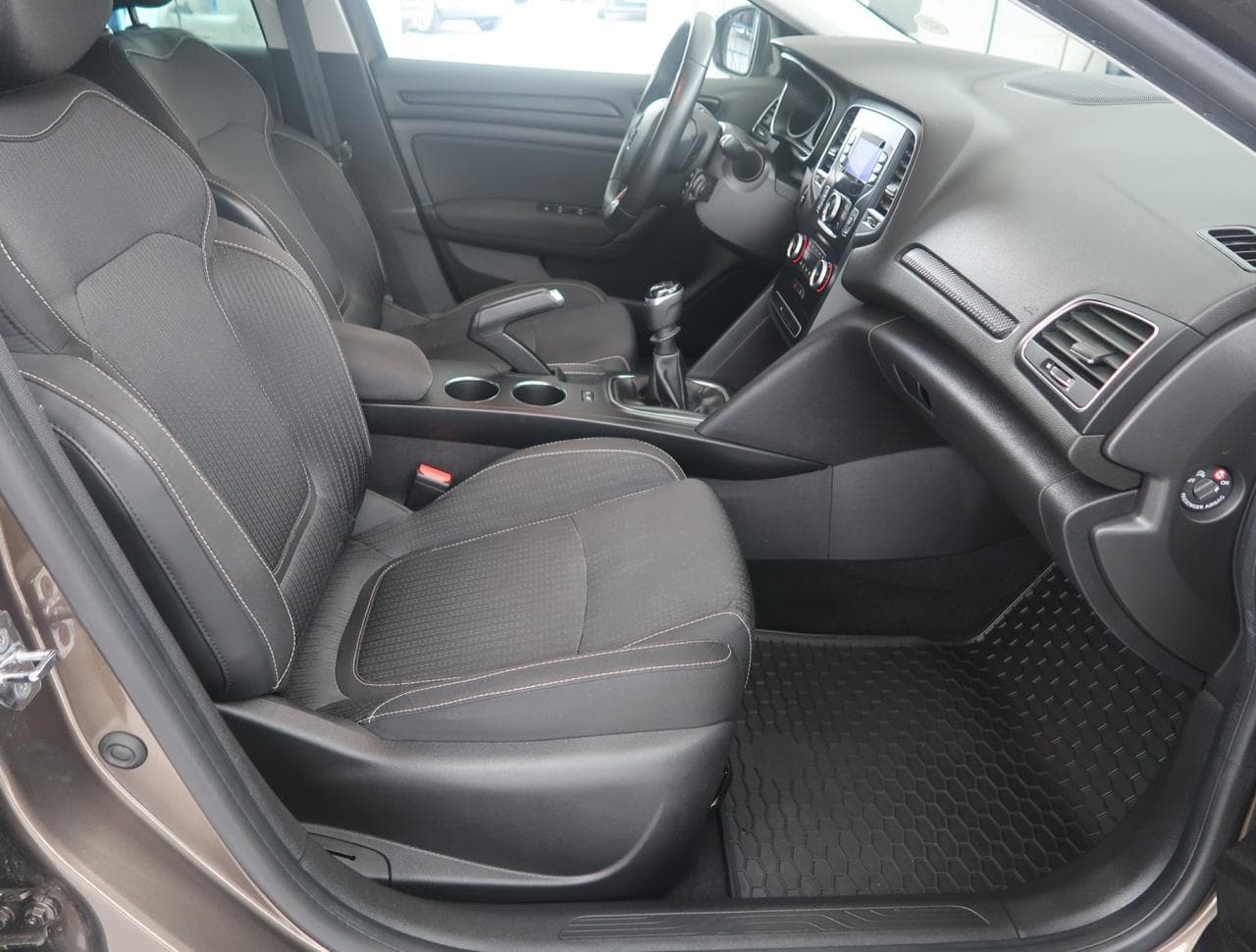 2017 Renault MEGANE - 22