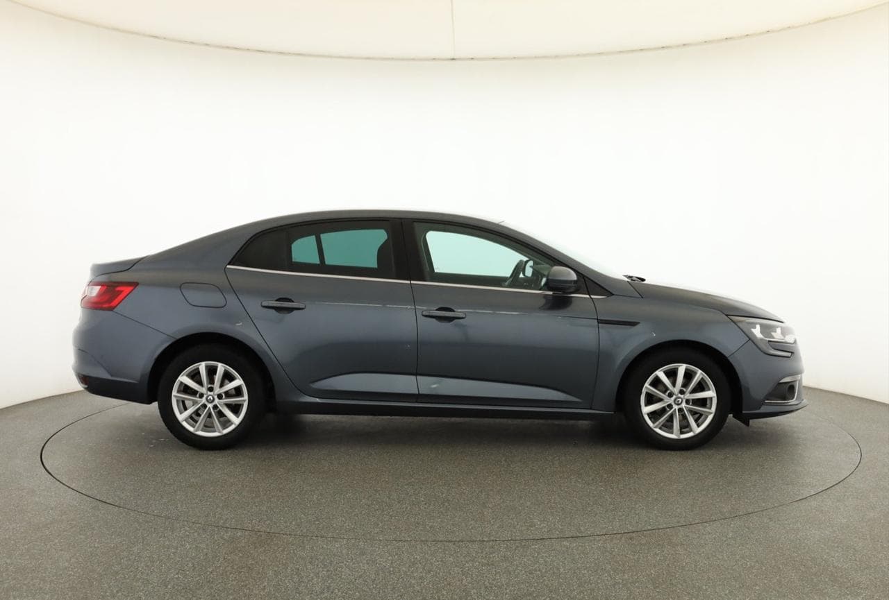 2017 Renault MEGANE - 11