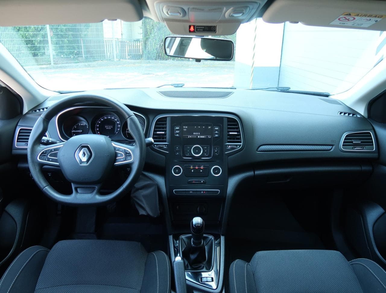 2019 Renault MEGANE - 10