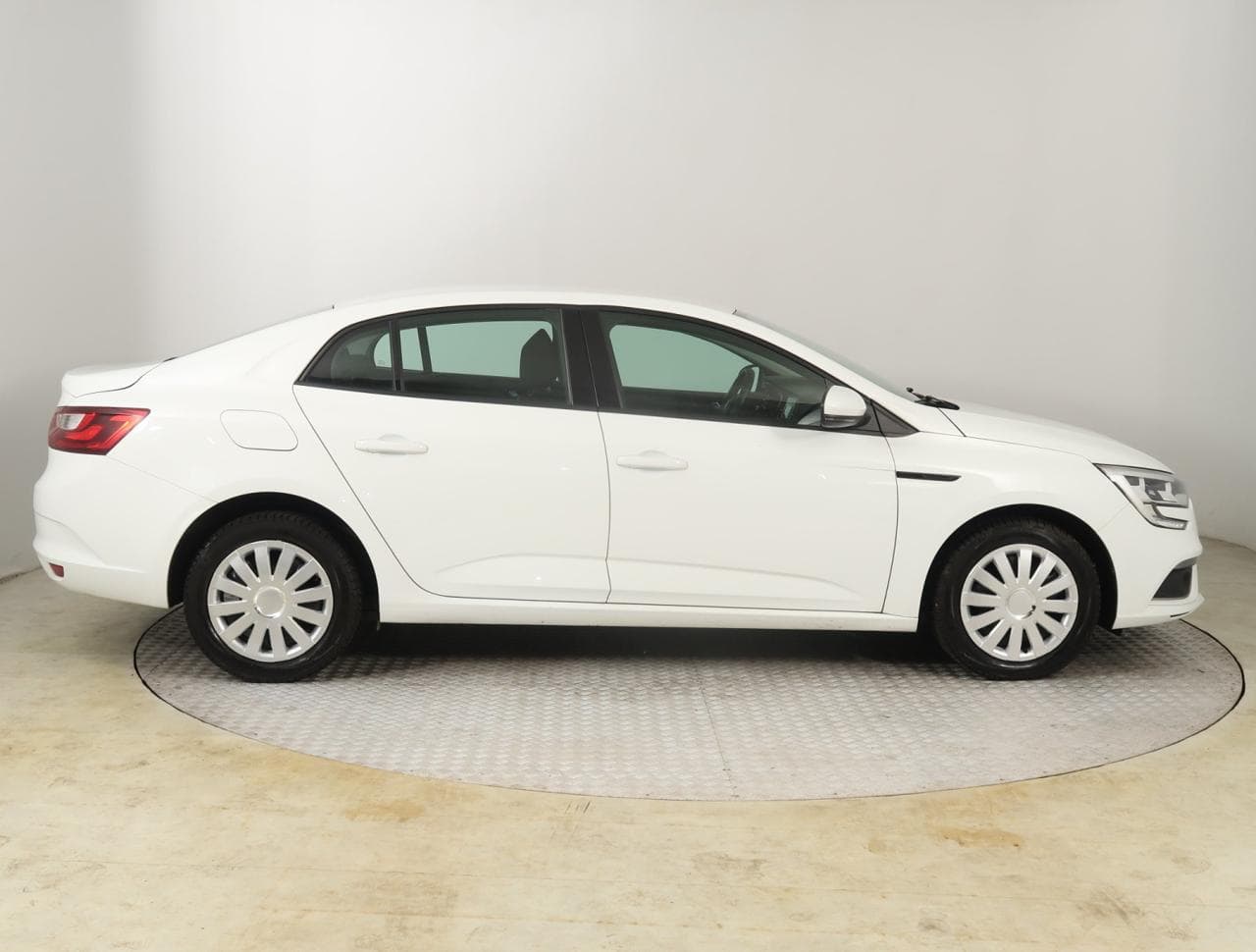 2019 Renault MEGANE - 8