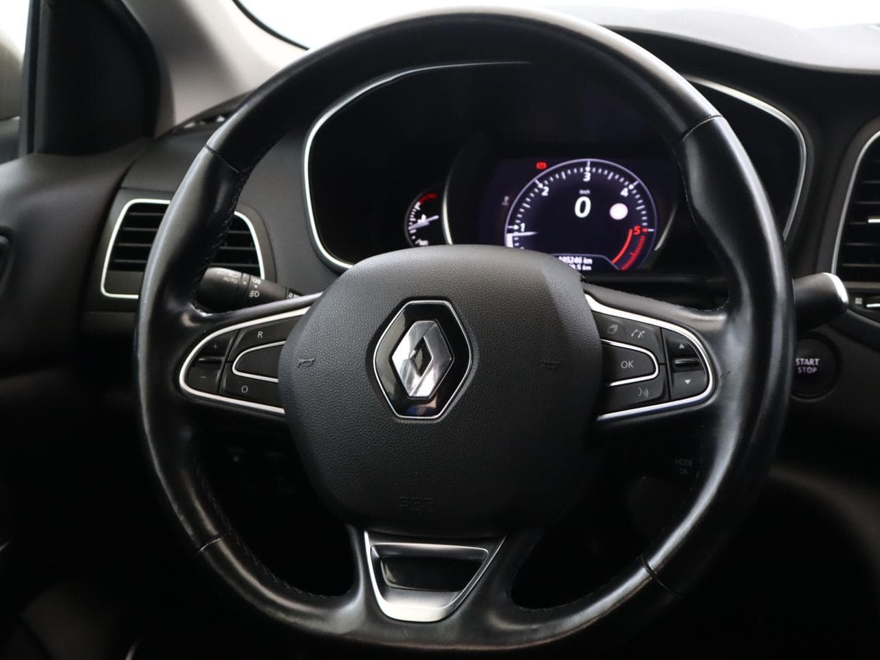 2018 Renault MEGANE - 18