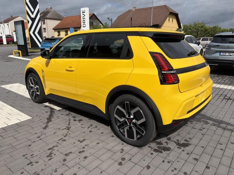 2026 Renault 5 - 5