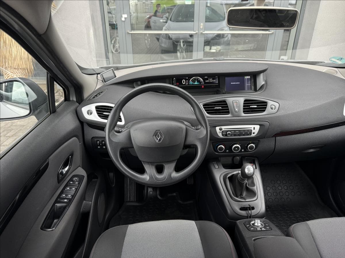 2013 Renault SCENIC - 16