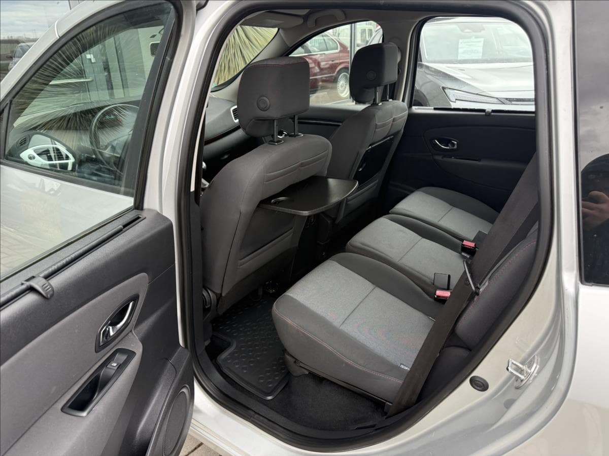 2013 Renault SCENIC - 11