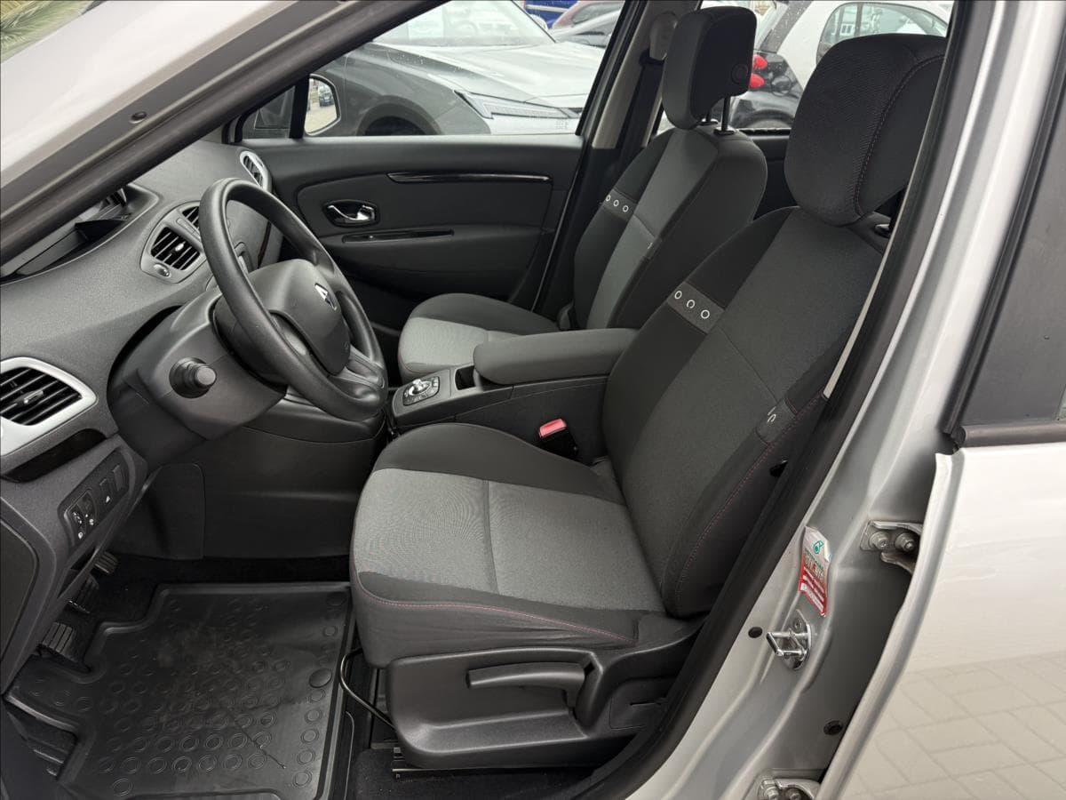 2013 Renault SCENIC - 10