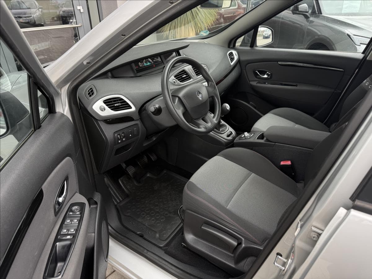 2013 Renault SCENIC - 9