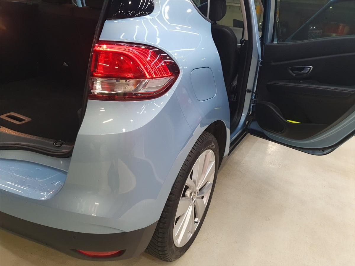 2018 Renault SCENIC - 18