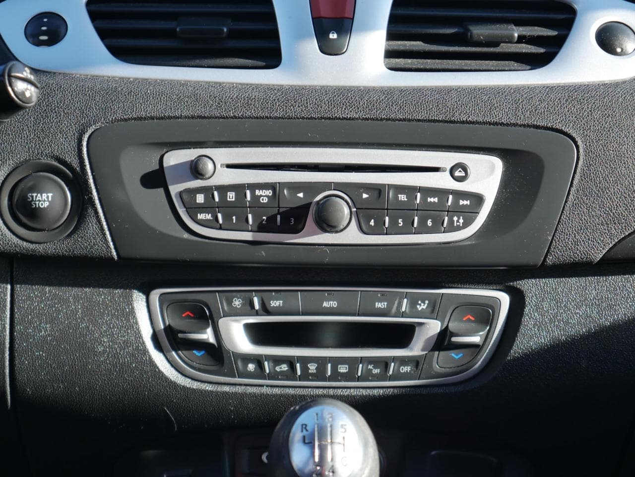 2009 Renault Scenic - 11