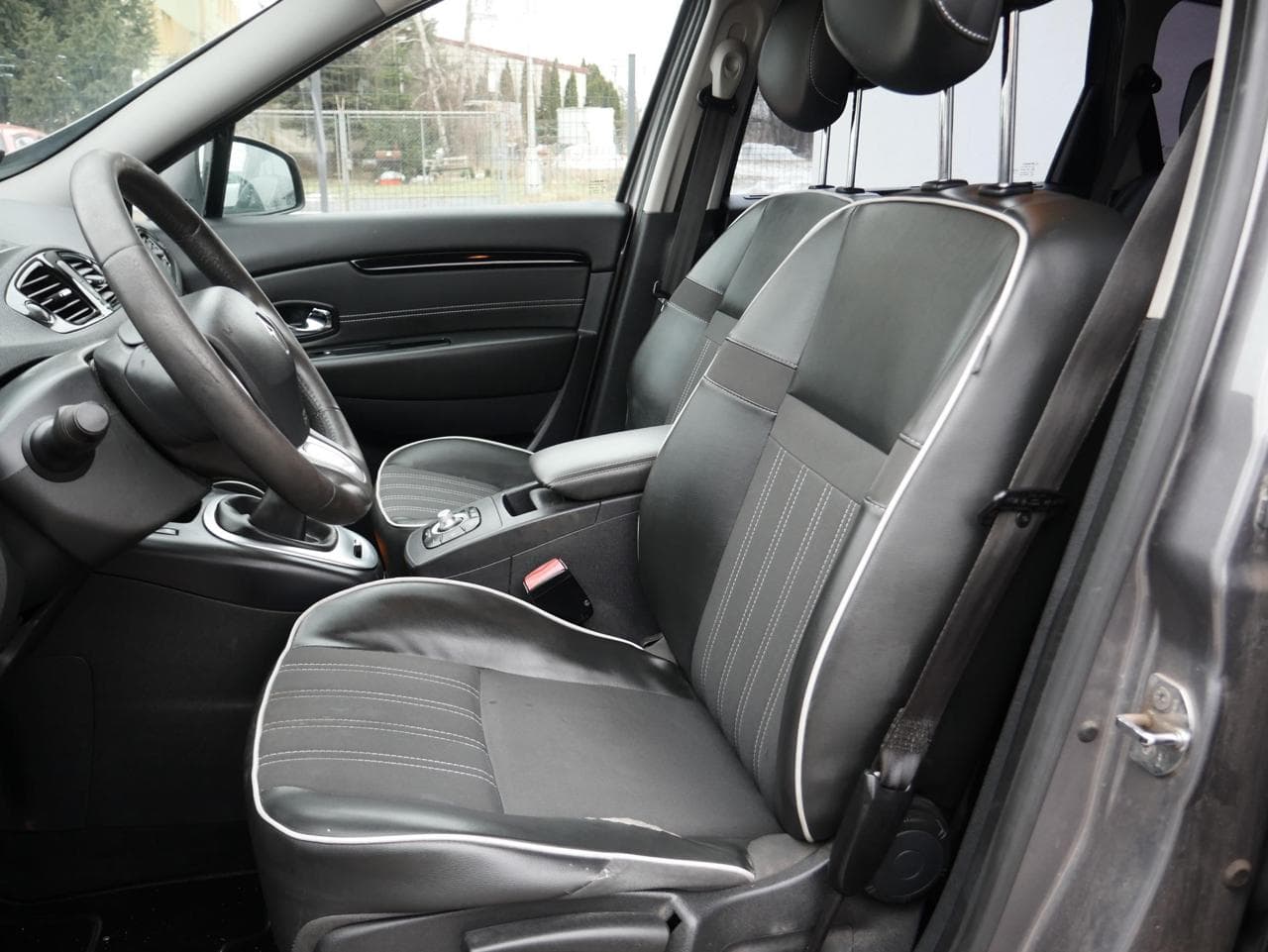 2012 Renault Scenic - 9