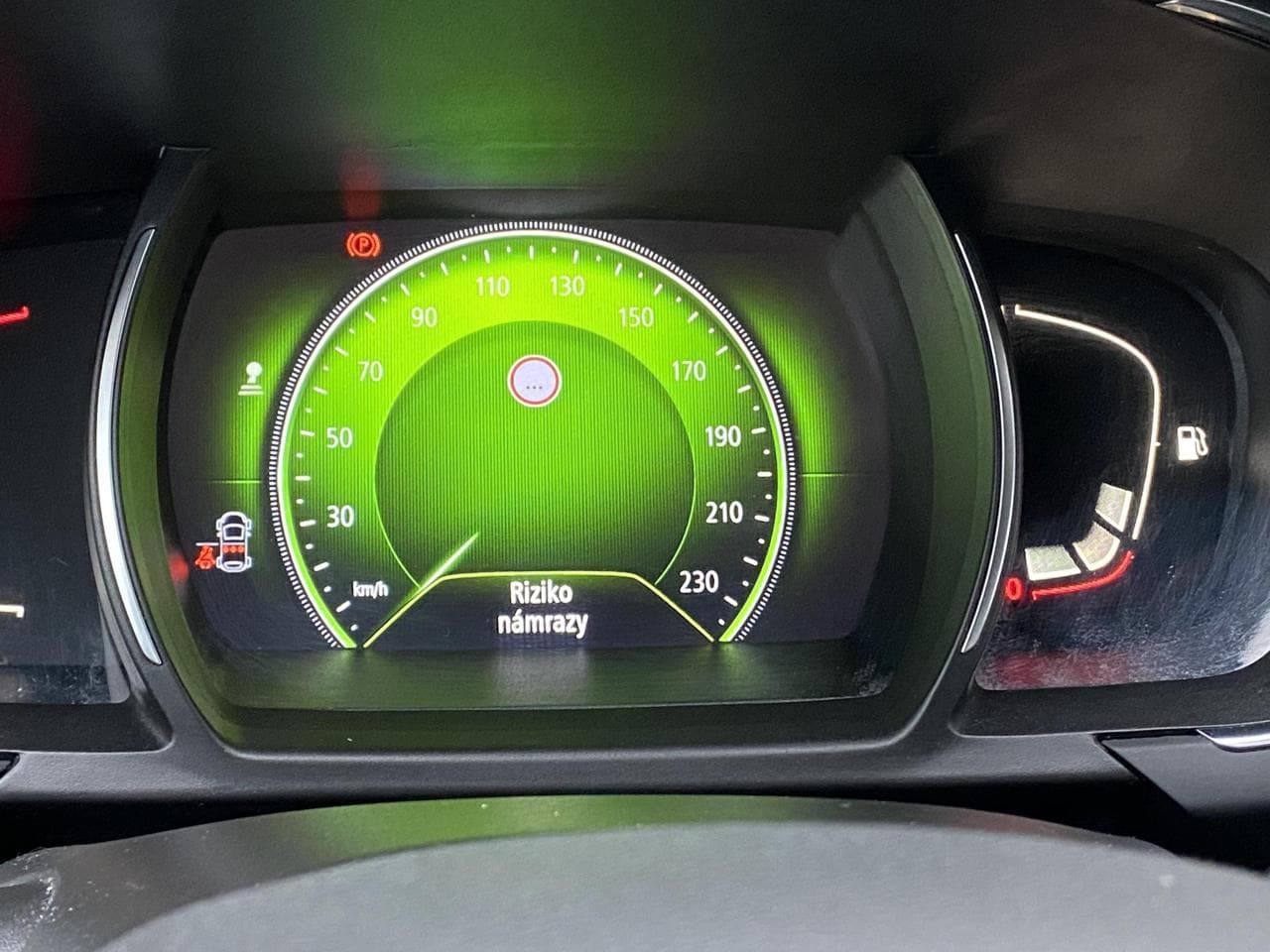 2017 Renault Scenic - 16