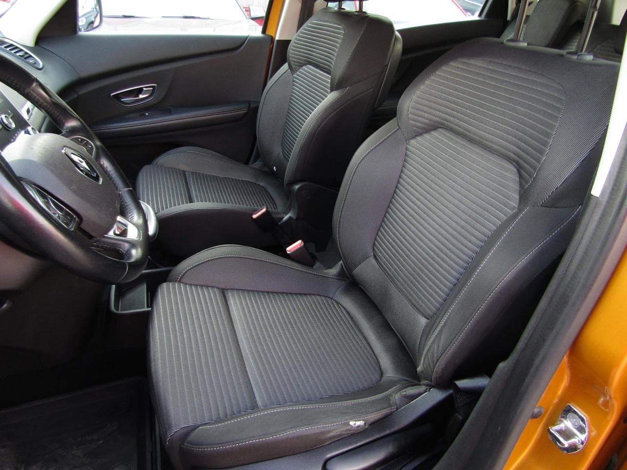 2017 Renault SCENIC - 9