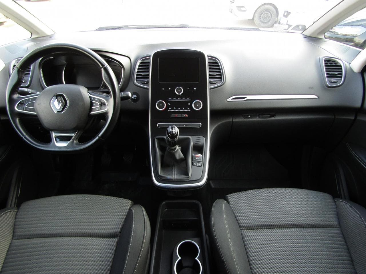 2017 Renault SCENIC - 8