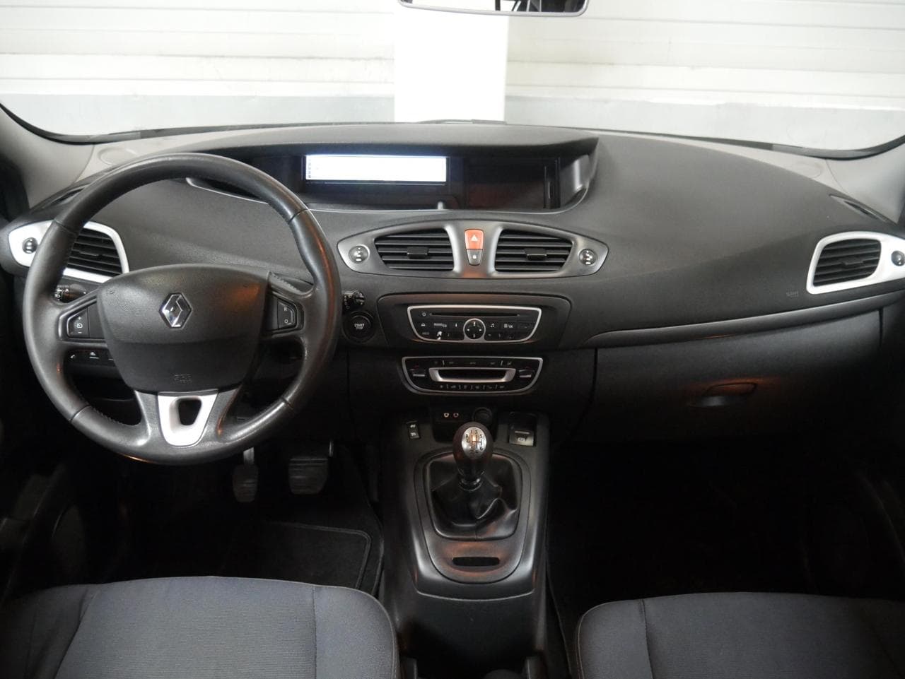 2010 Renault SCENIC - 10