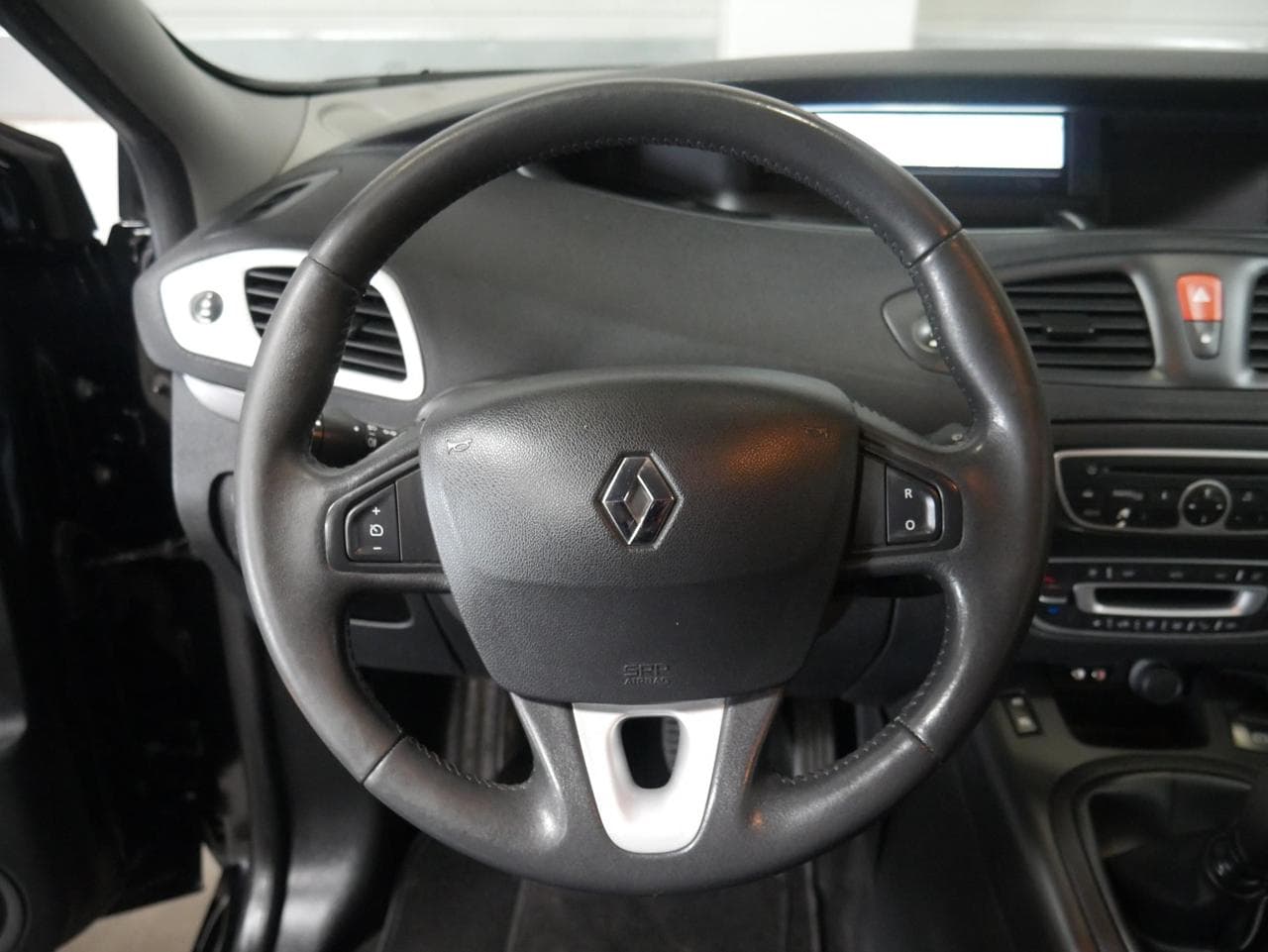 2010 Renault SCENIC - 15