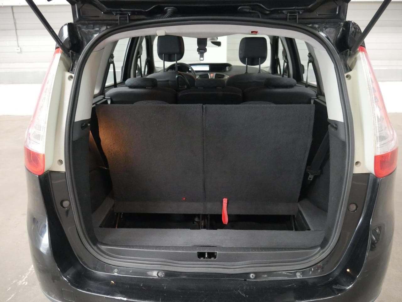 2010 Renault SCENIC - 8