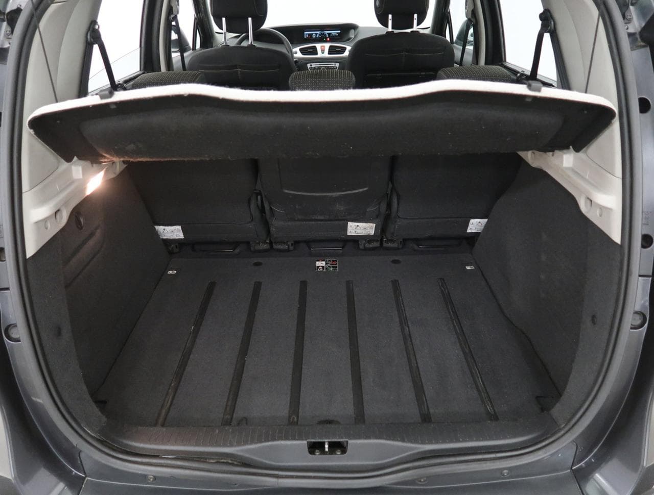 2009 Renault SCENIC - 19