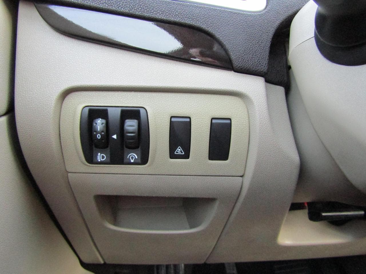 2010 Renault Scenic - 25