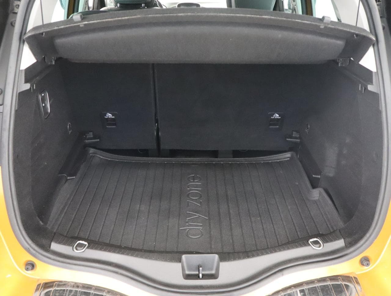 2017 Renault SCENIC - 19