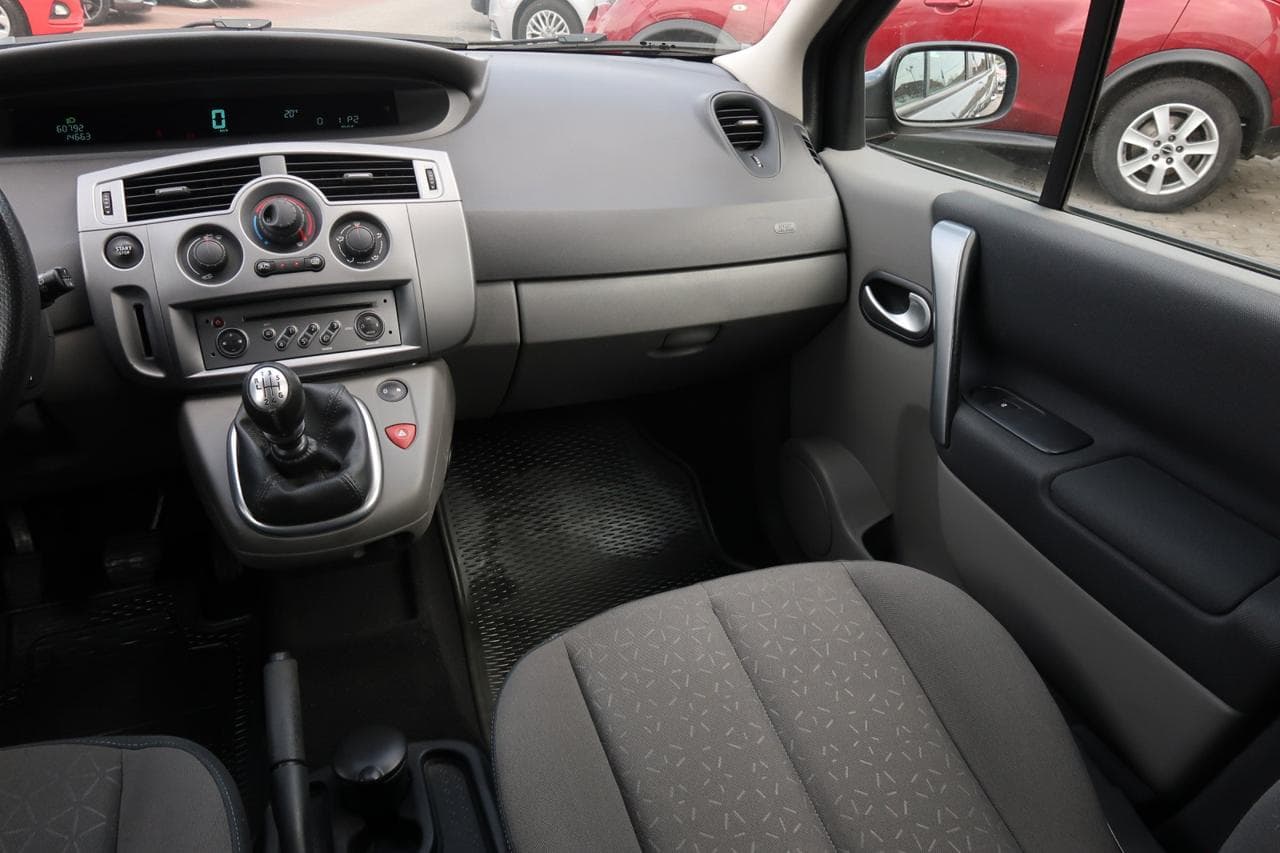 2009 Renault SCENIC - 17