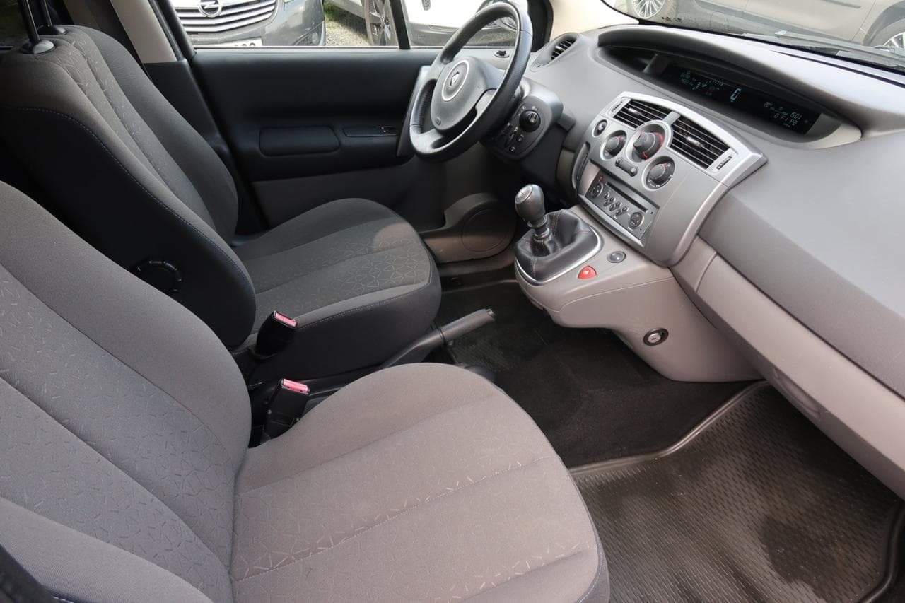 2009 Renault SCENIC - 19