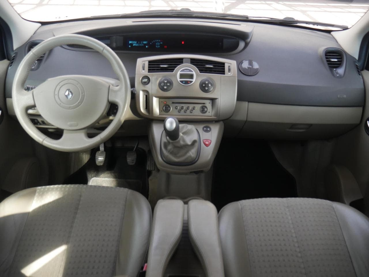 2004 Renault SCENIC - 8