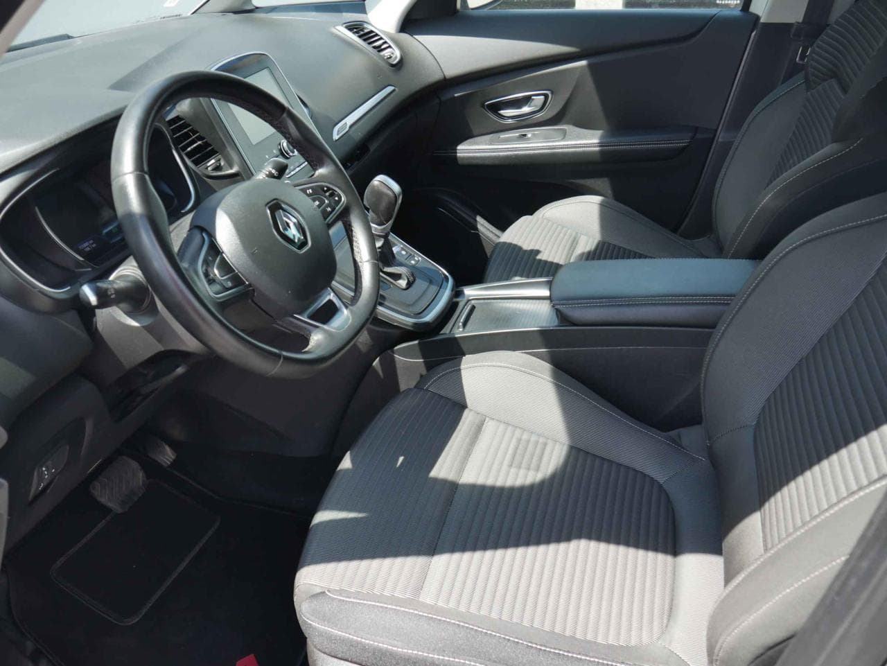 2019 Renault SCENIC - 14
