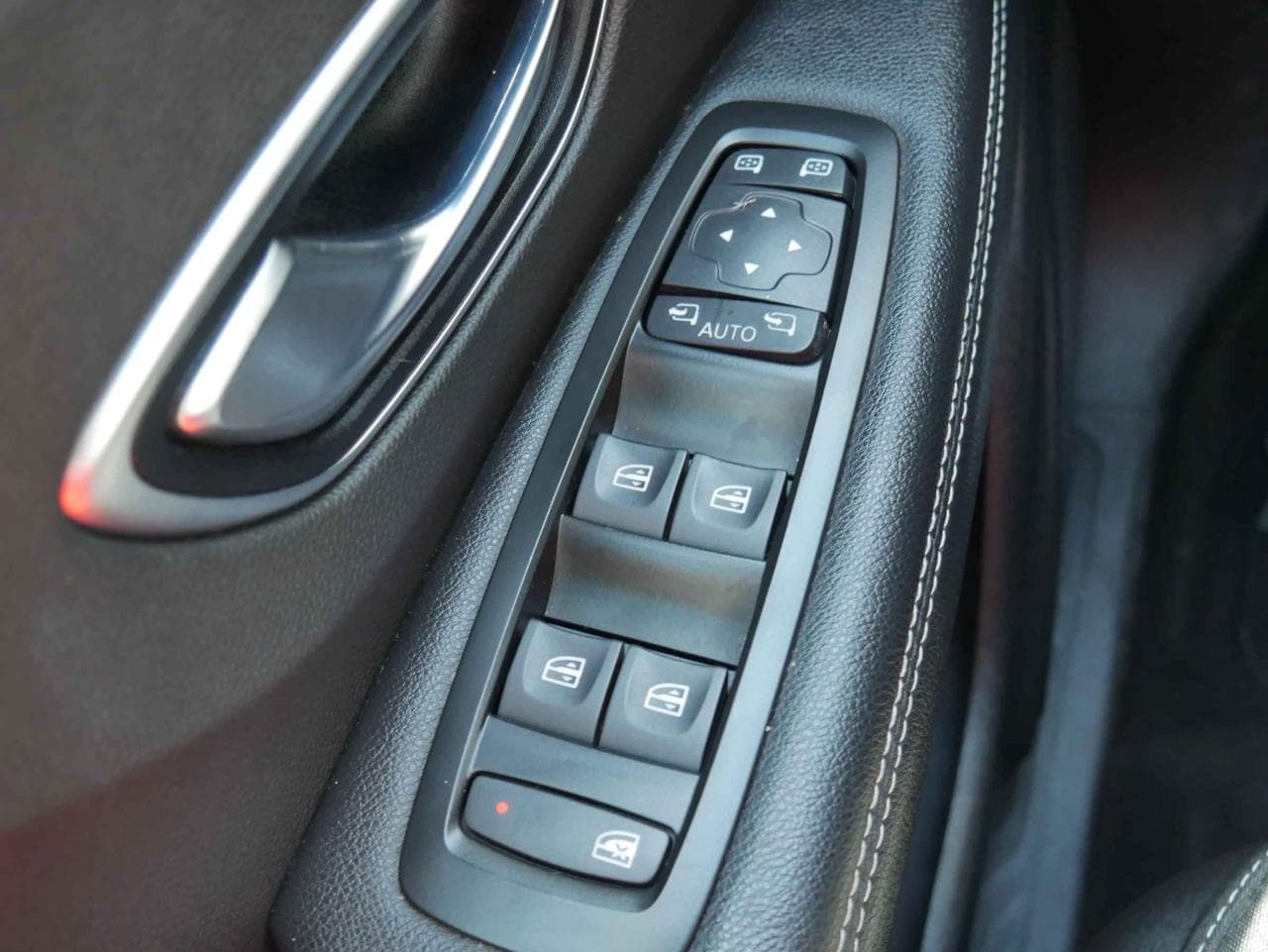 2019 Renault SCENIC - 19
