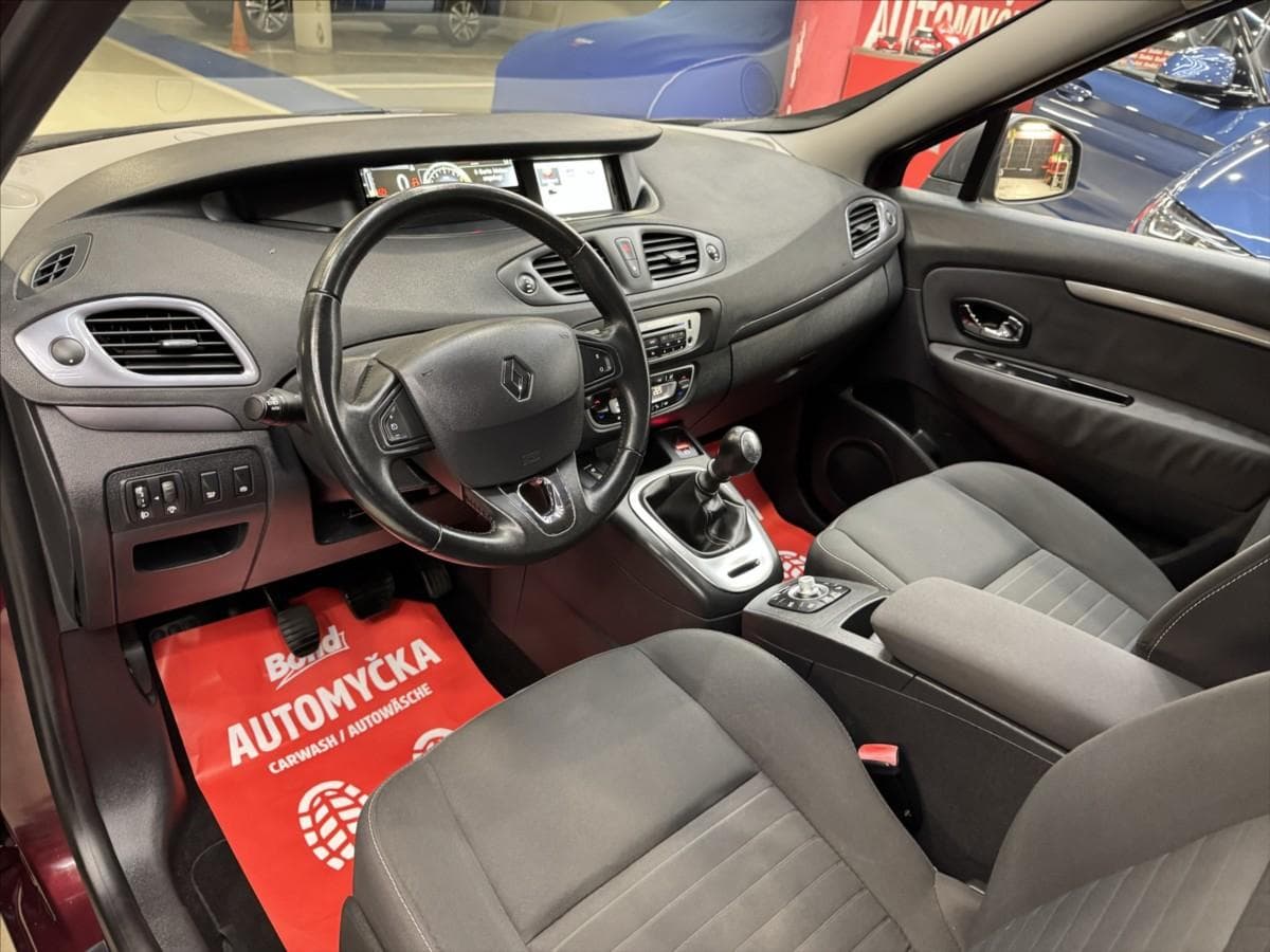 2015 Renault SCENIC - 16