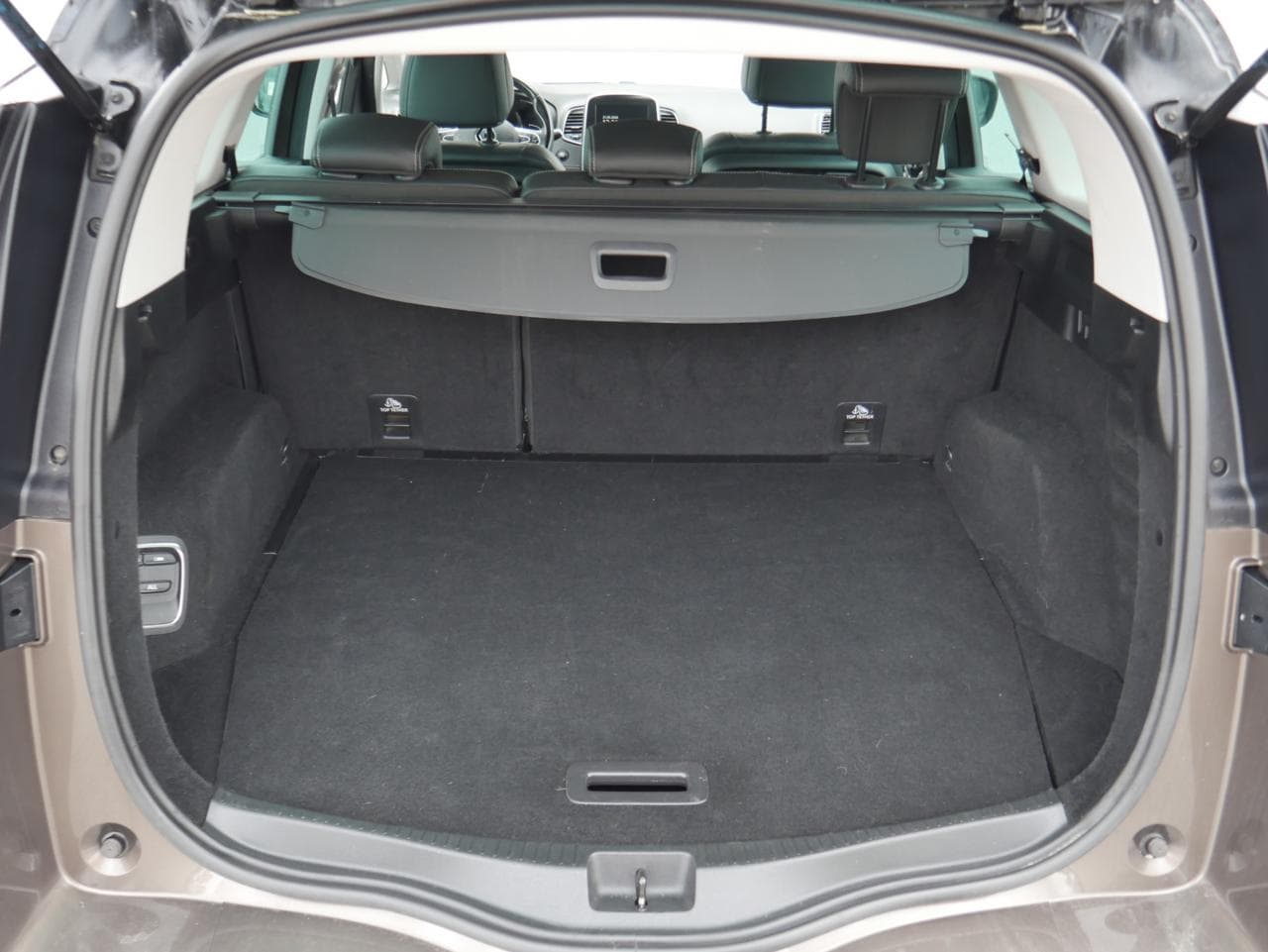 2019 Renault SCENIC - 7