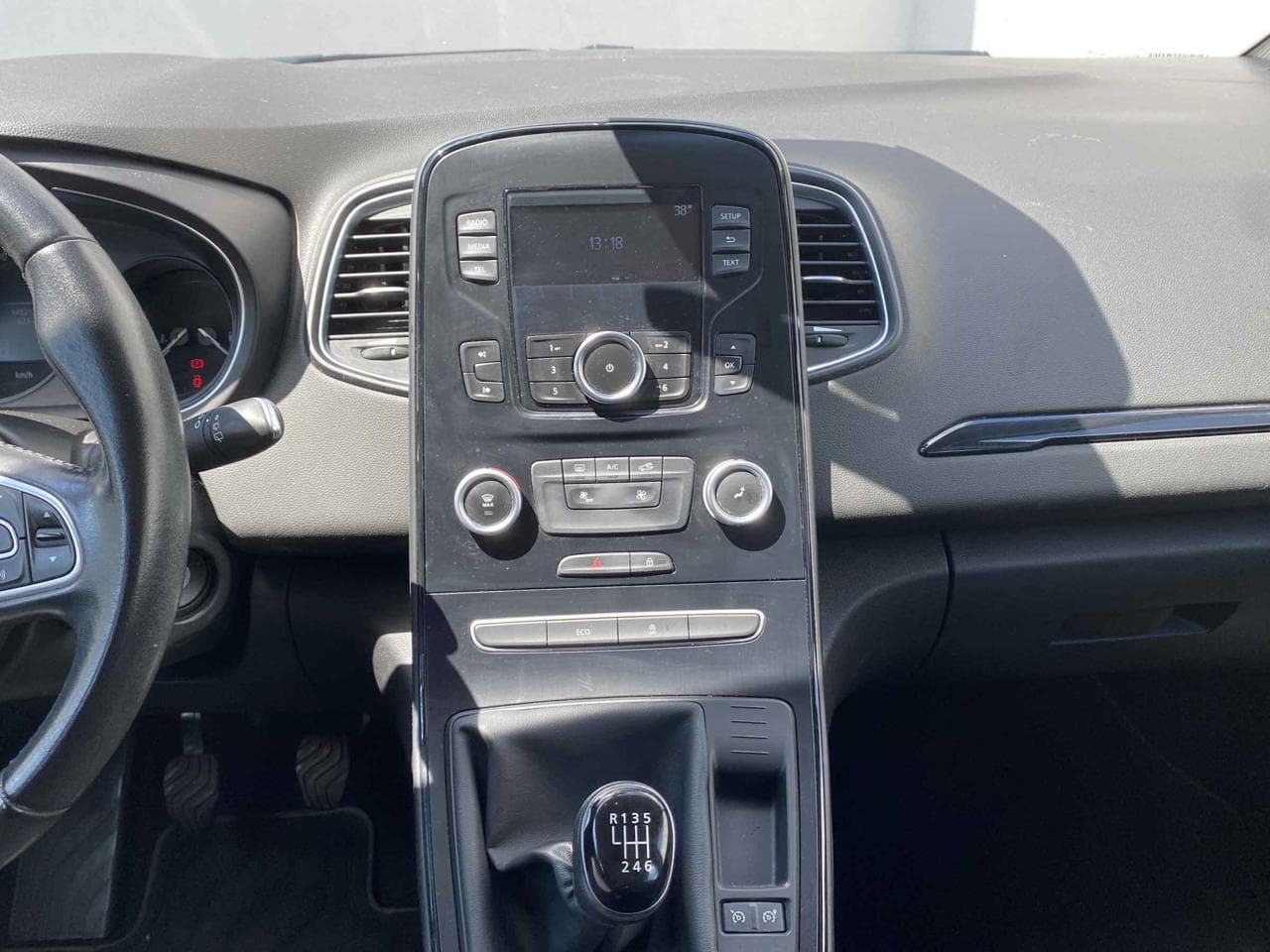 2017 Renault SCENIC - 12