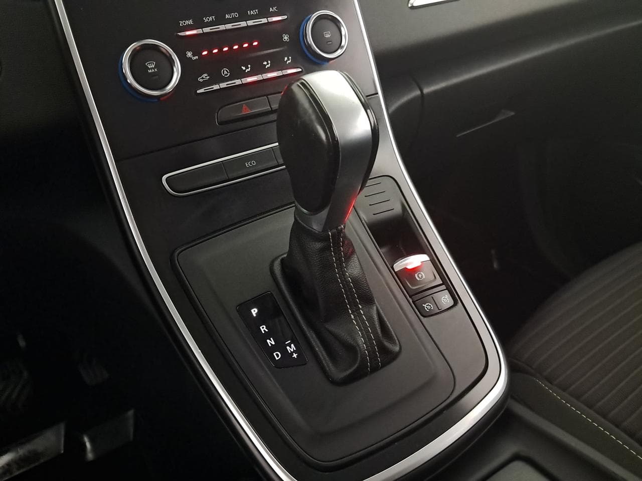 2021 Renault SCENIC - 19