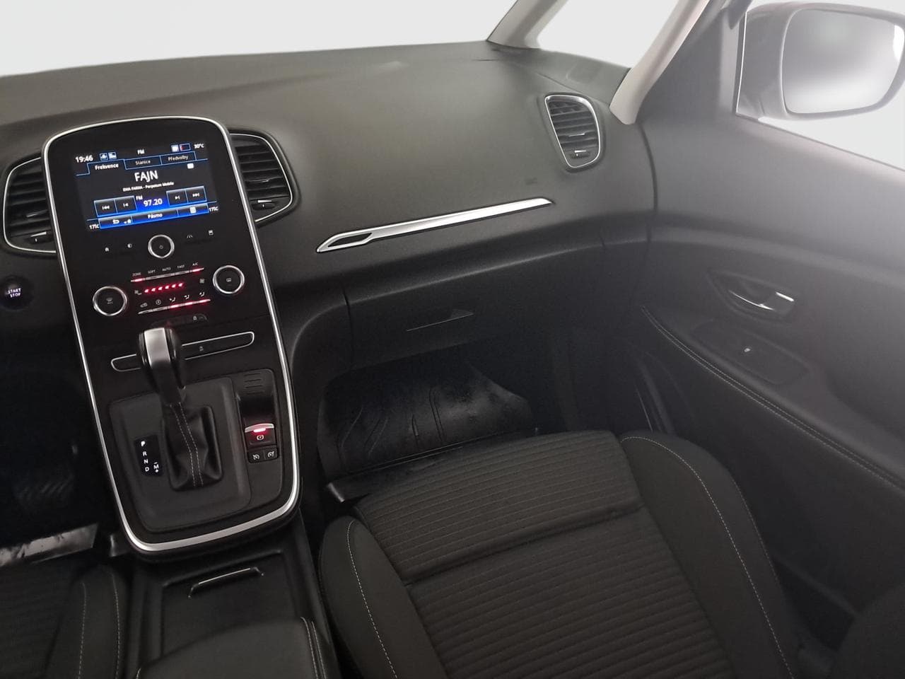 2021 Renault SCENIC - 11