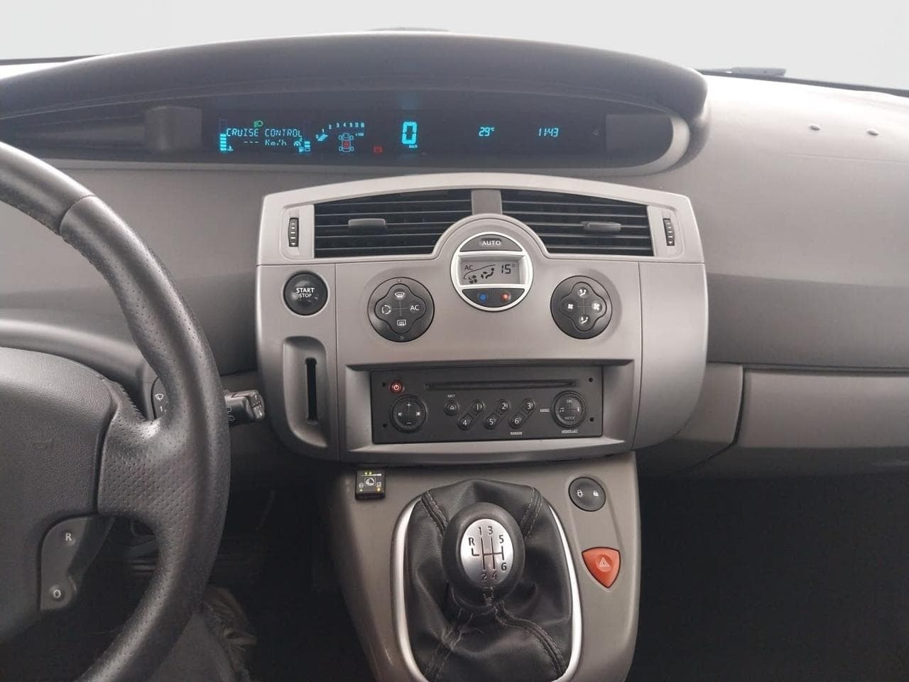 2008 Renault SCENIC - 18